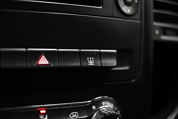 Mercedes-Benz Vito 111 18 of 23