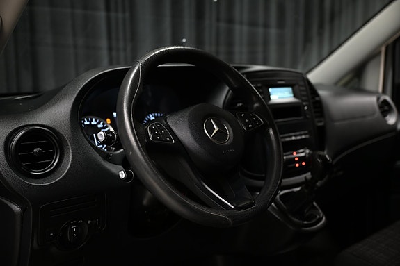 Mercedes-Benz Vito 111 13 of 23