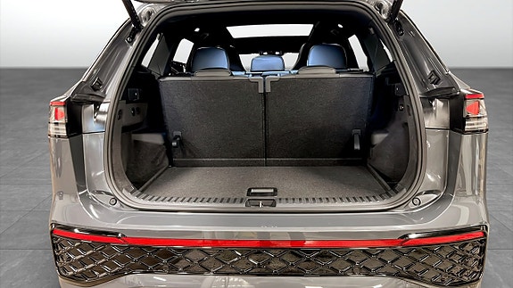 Volkswagen Tayron 13 of 14