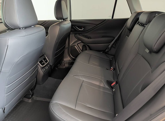 Subaru Outback 4 of 5