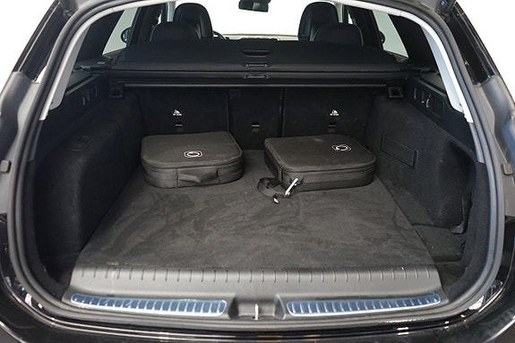Mercedes-Benz C300 12 of 13