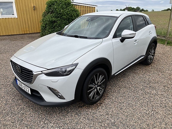 Mazda CX-3 2 of 5