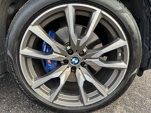 BMW X7 8 of 30