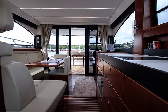 Bavaria 420 Virtess Fly | 2015 9 of 12