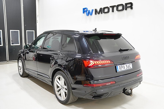 Audi Q7 5 of 5