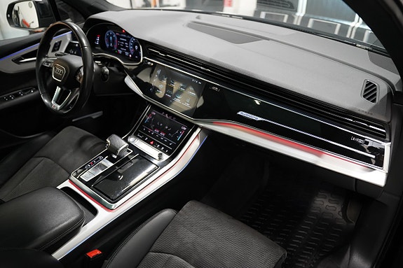 Audi Q7 15 of 30