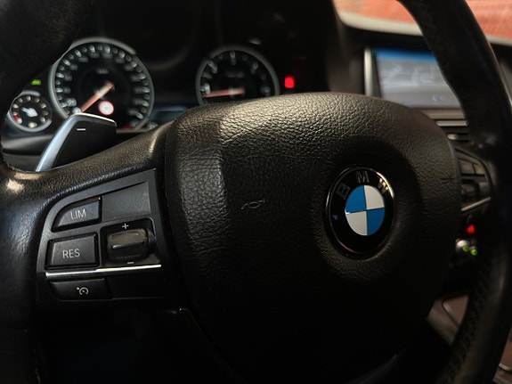 BMW 520d 14 of 17