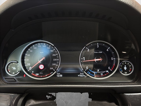 BMW 520d 15 of 17