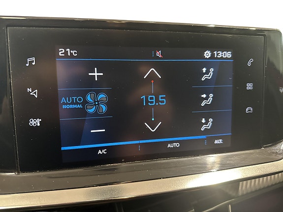 Peugeot 208 16 of 18