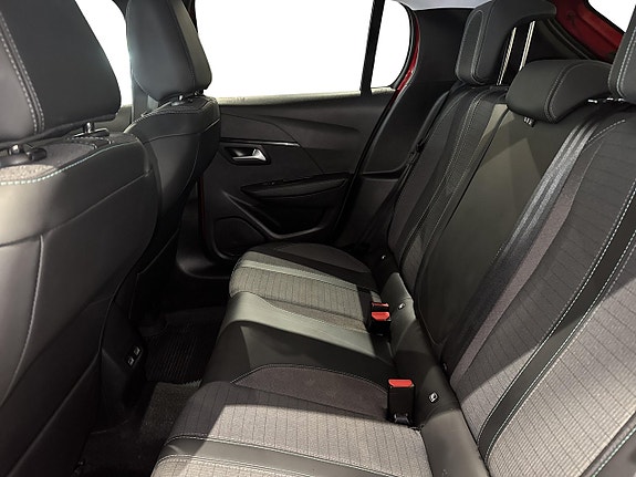 Peugeot 208 9 of 18