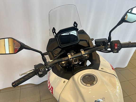 Honda Transalp XL750 #Finns nu i hallen# 8 of 10