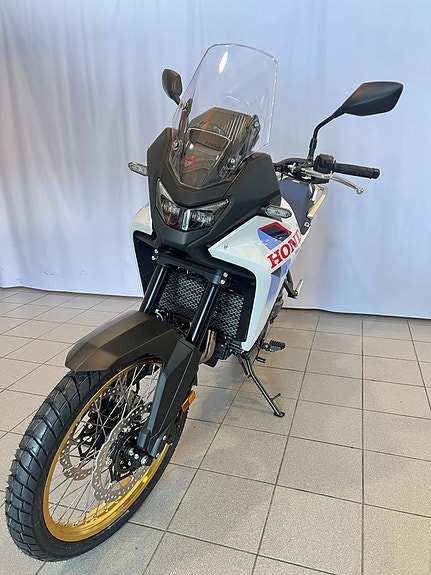 Honda Transalp XL750 #Finns nu i hallen# 7 of 10