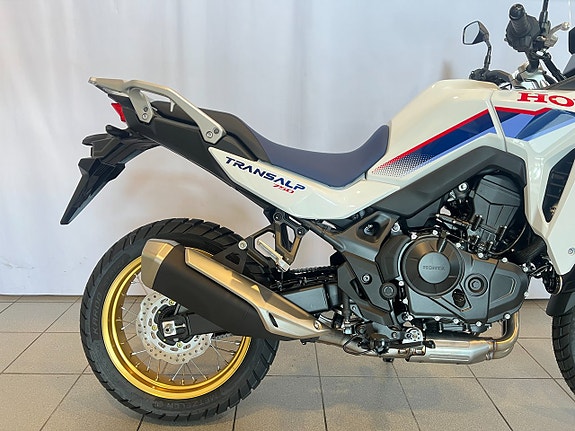 Honda Transalp XL750 #Finns nu i hallen ; Räntekampanj## 4 of 5