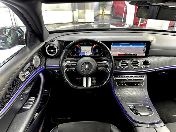 Mercedes-Benz E300 de 14 of 20