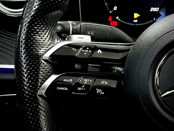 Mercedes-Benz E300 de 19 of 20