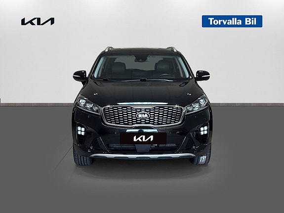 Kia Sorento 3 of 5