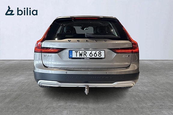 Volvo V90 Cross Country 16 of 29