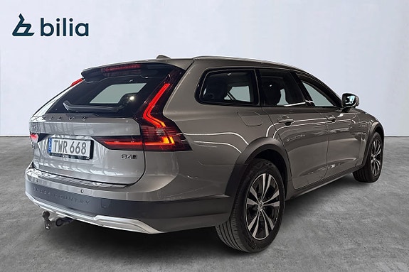 Volvo V90 Cross Country 4 of 5