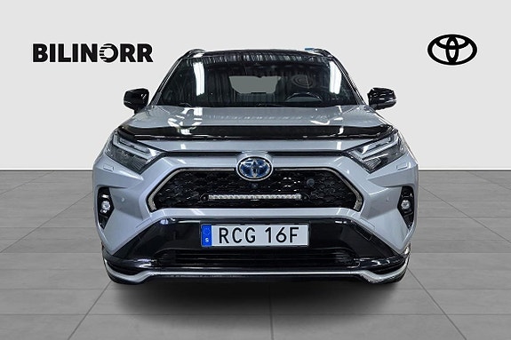 Toyota RAV4 5 of 11