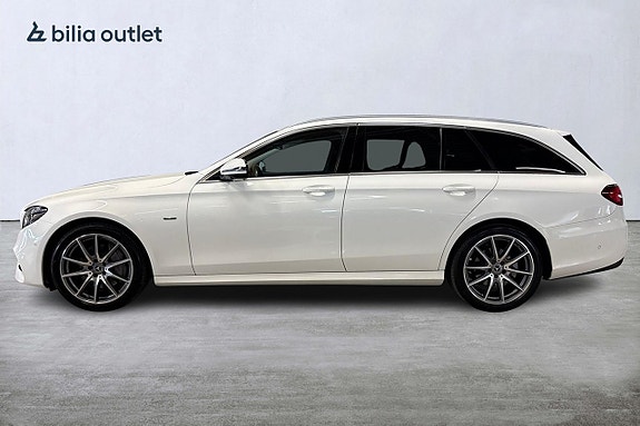 Mercedes-Benz E220 5 of 5