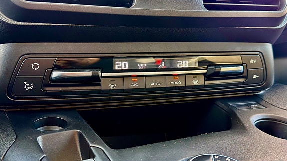 Peugeot Partner 13 of 15