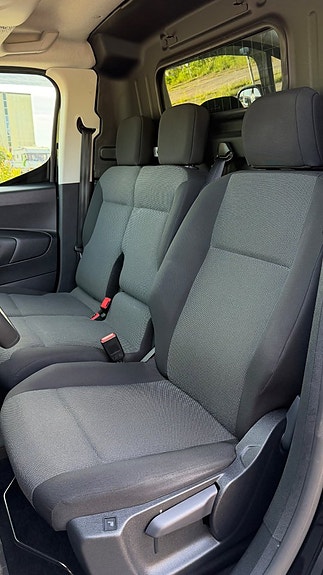 Peugeot Partner 8 of 15