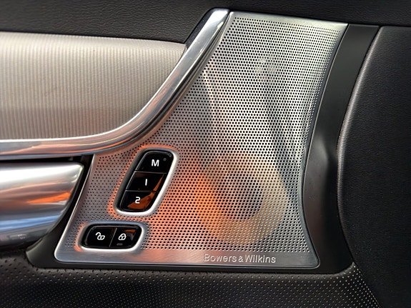 Volvo S90 16 of 30