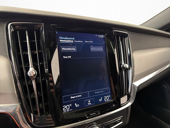 Volvo S90 17 of 30