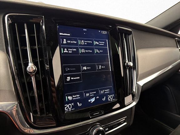 Volvo S90 28 of 30