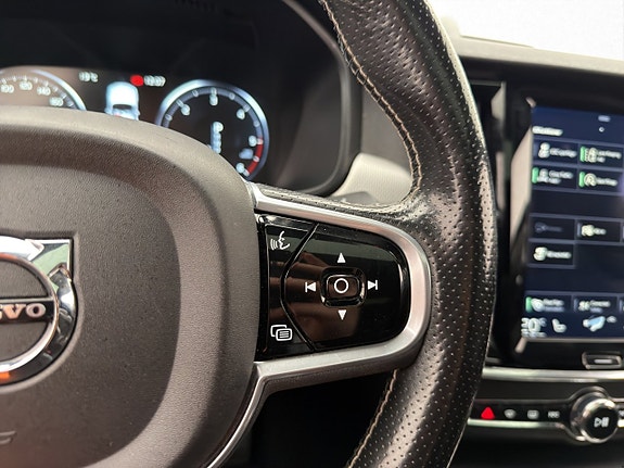 Volvo S90 23 of 30