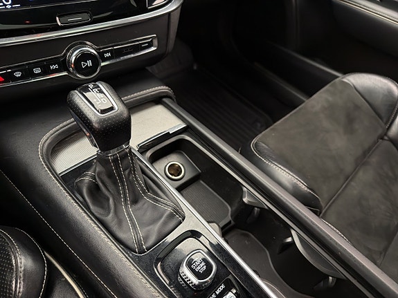 Volvo S90 29 of 30