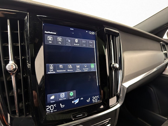 Volvo S90 27 of 30