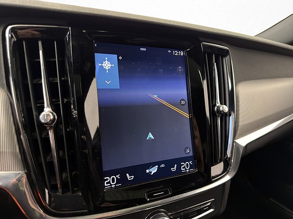 Volvo S90 18 of 30