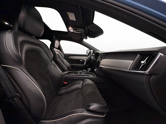 Volvo S90 10 of 30