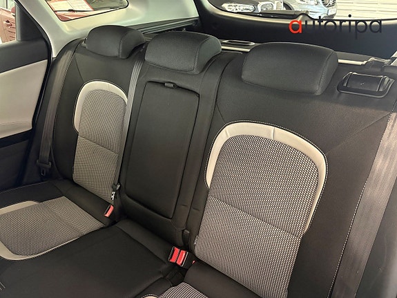 Kia Ceed 13 of 14