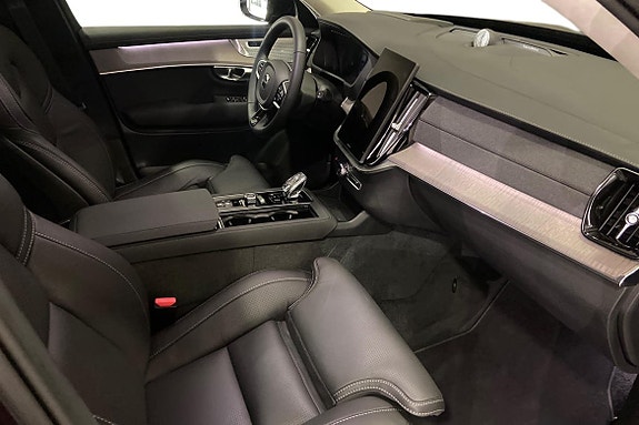 Volvo XC90 7 of 27