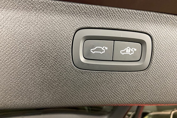Volvo XC90 26 of 27