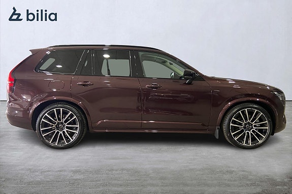 Volvo XC90 18 of 27
