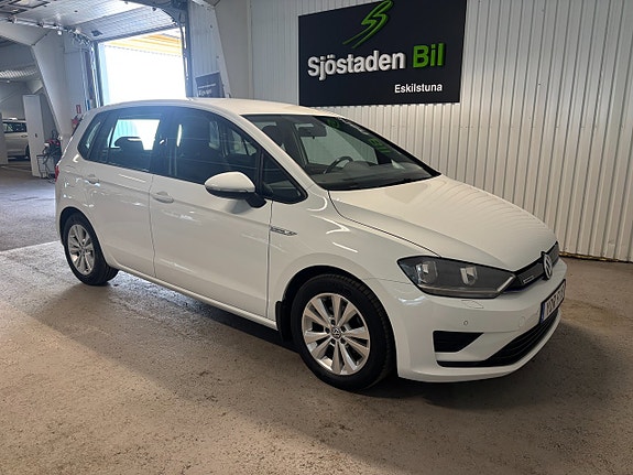 Volkswagen Golf Sportsvan 6 of 18