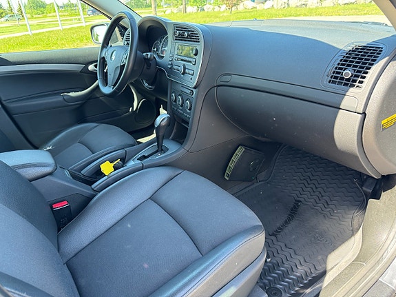 Saab 9-3 13 of 16