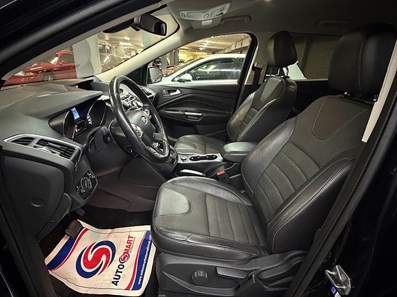 Ford Kuga 9 of 18