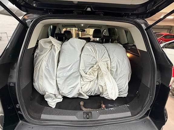 Ford Kuga 7 of 18