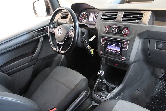 Volkswagen Caddy 10 of 19