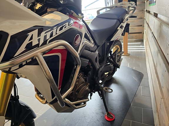 Honda Powersports CRF1000 DCT Africa Twin Tri-Color 9 of 9