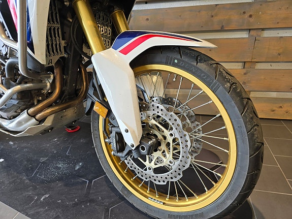 Honda Powersports CRF1000 DCT Africa Twin Tri-Color 7 of 9