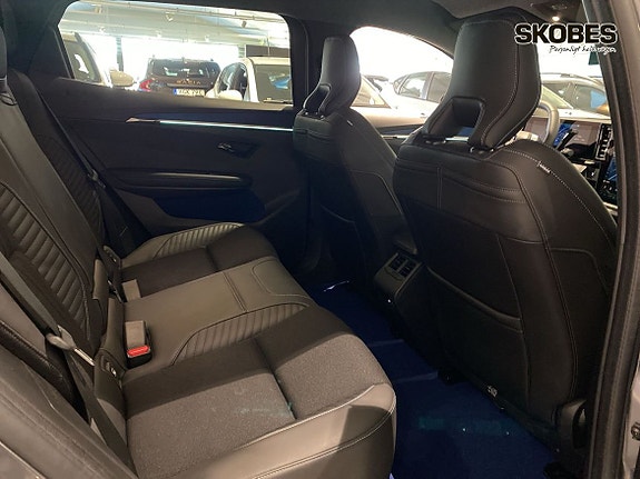 Renault Scenic E-Tech 9 of 18