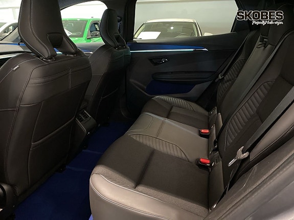 Renault Scenic E-Tech 8 of 18