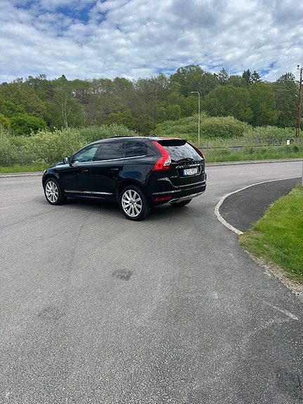 Volvo XC60 3 of 7
