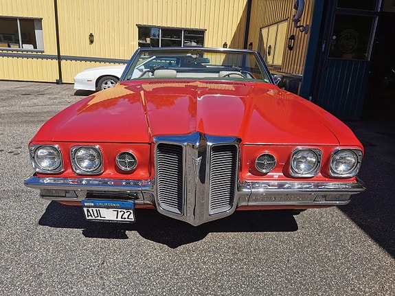 Pontiac Catalina 16 of 30