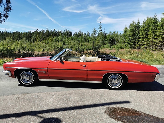 Pontiac Catalina 13 of 30